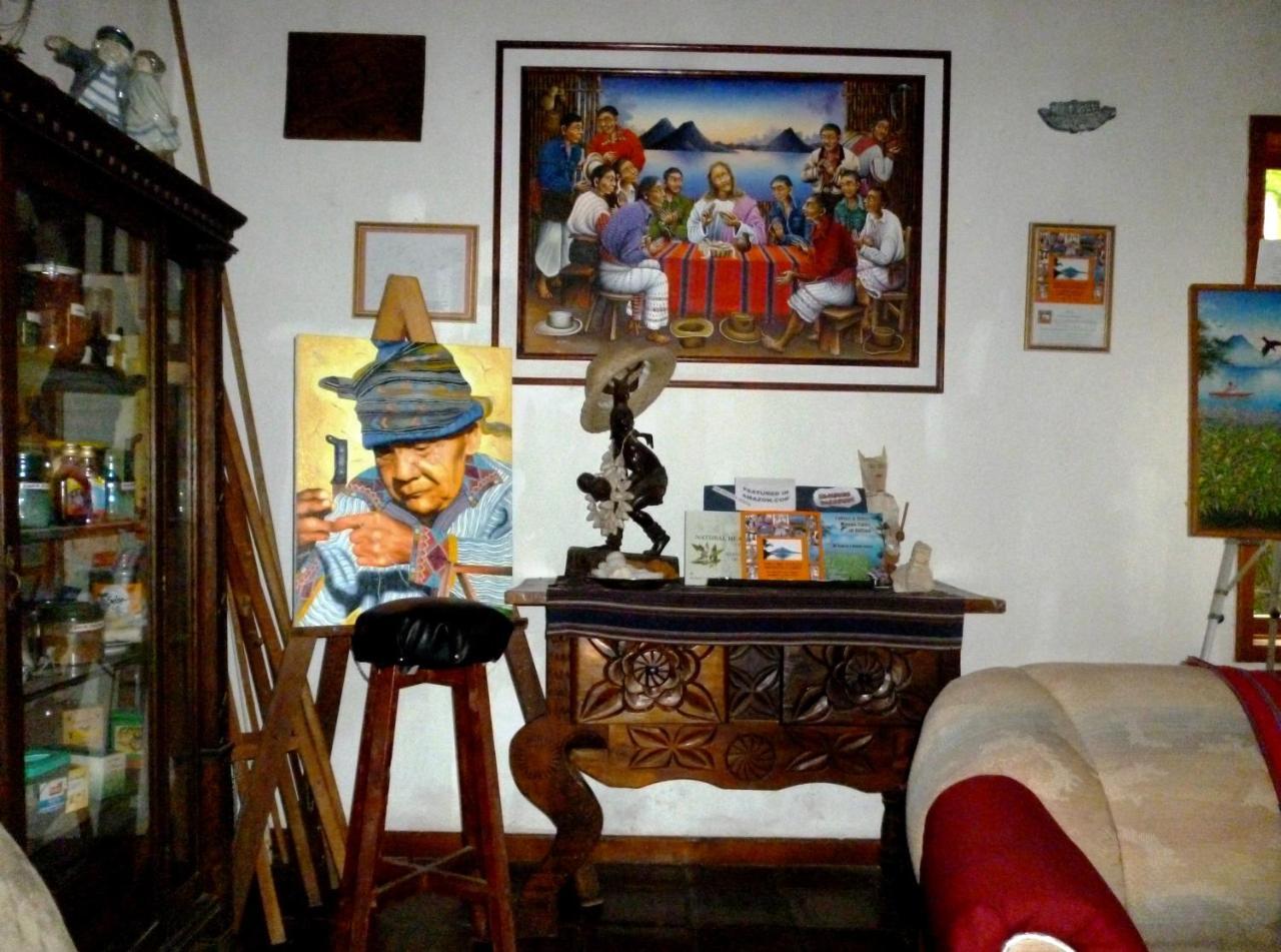 Posada Los Encuentros Panajachel Esterno foto