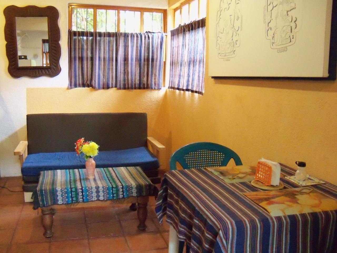 Posada Los Encuentros Panajachel Esterno foto