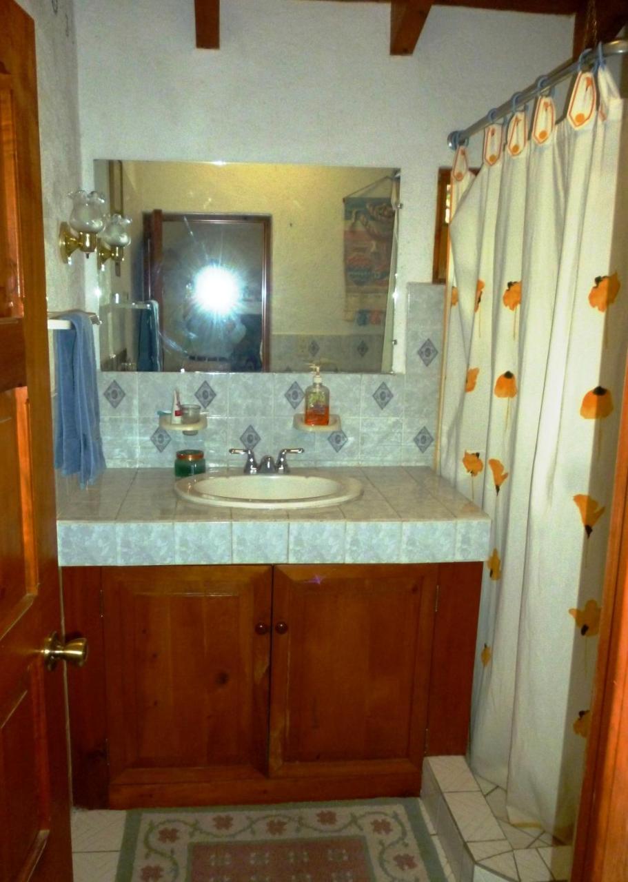 Posada Los Encuentros Panajachel Esterno foto